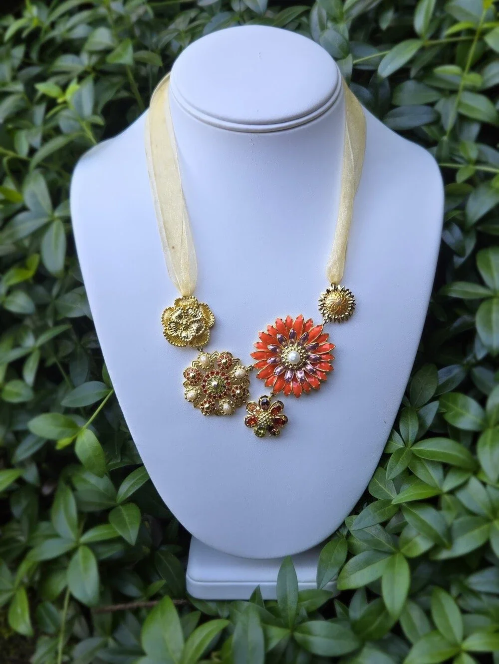 Lenox Vintage Enamel Crystal flower and ribbon necklace